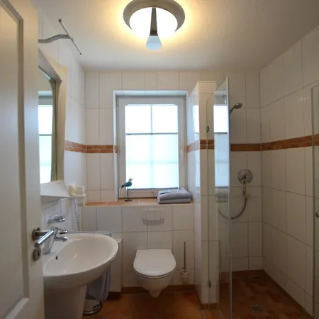 Haus Seebrise Цингст